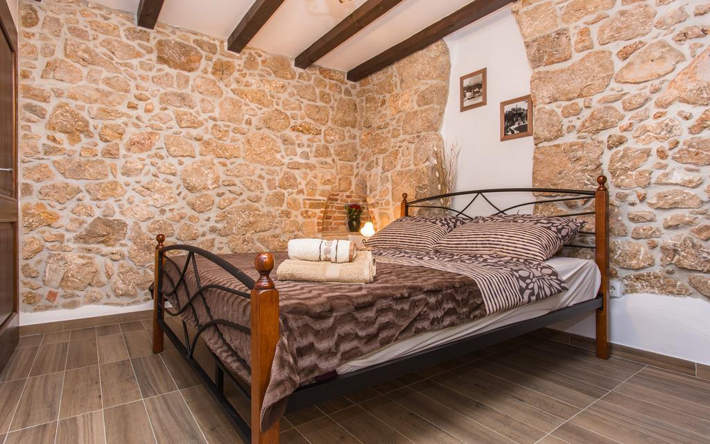 Apartman Bonaca Vrbnik Kültér fotó
