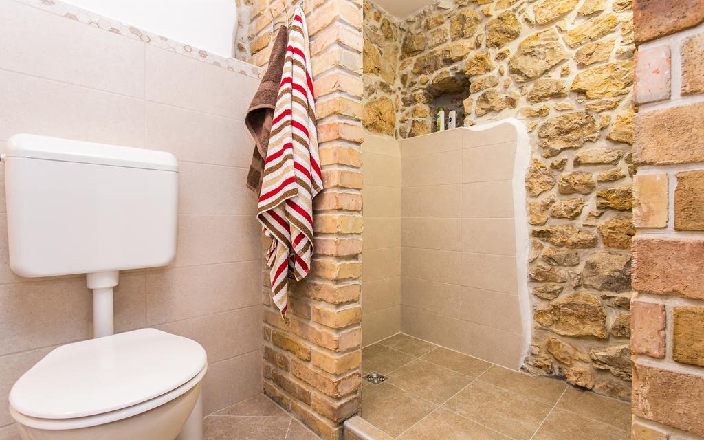 Apartman Bonaca Vrbnik Kültér fotó