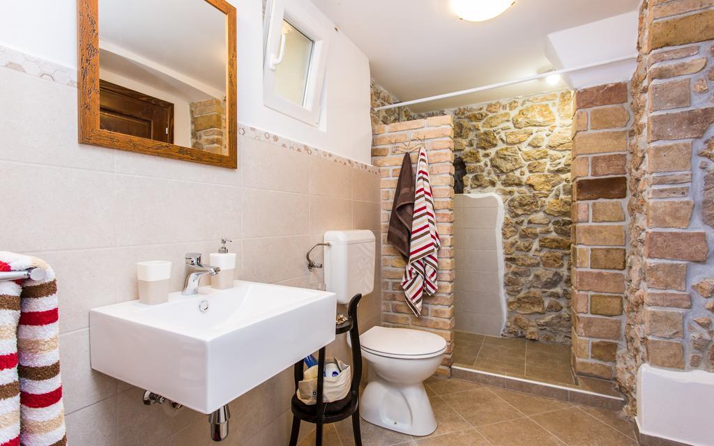 Apartman Bonaca Vrbnik Kültér fotó