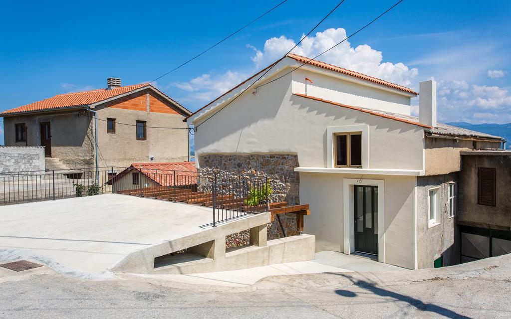 Apartman Bonaca Vrbnik Kültér fotó